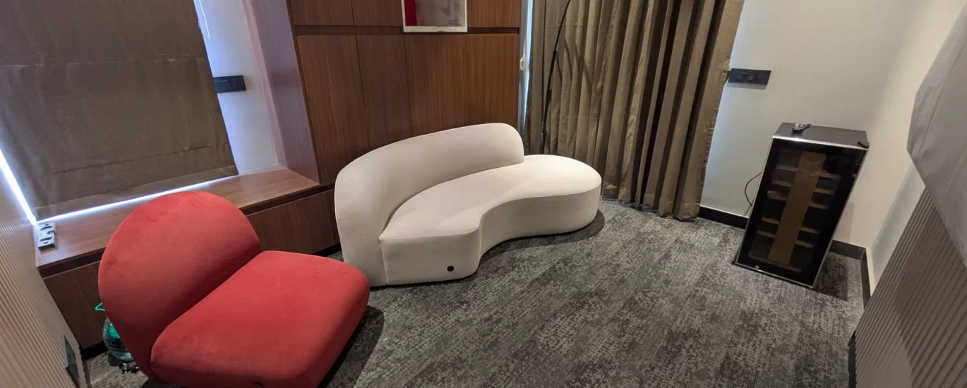 furniture showroom in Chennai